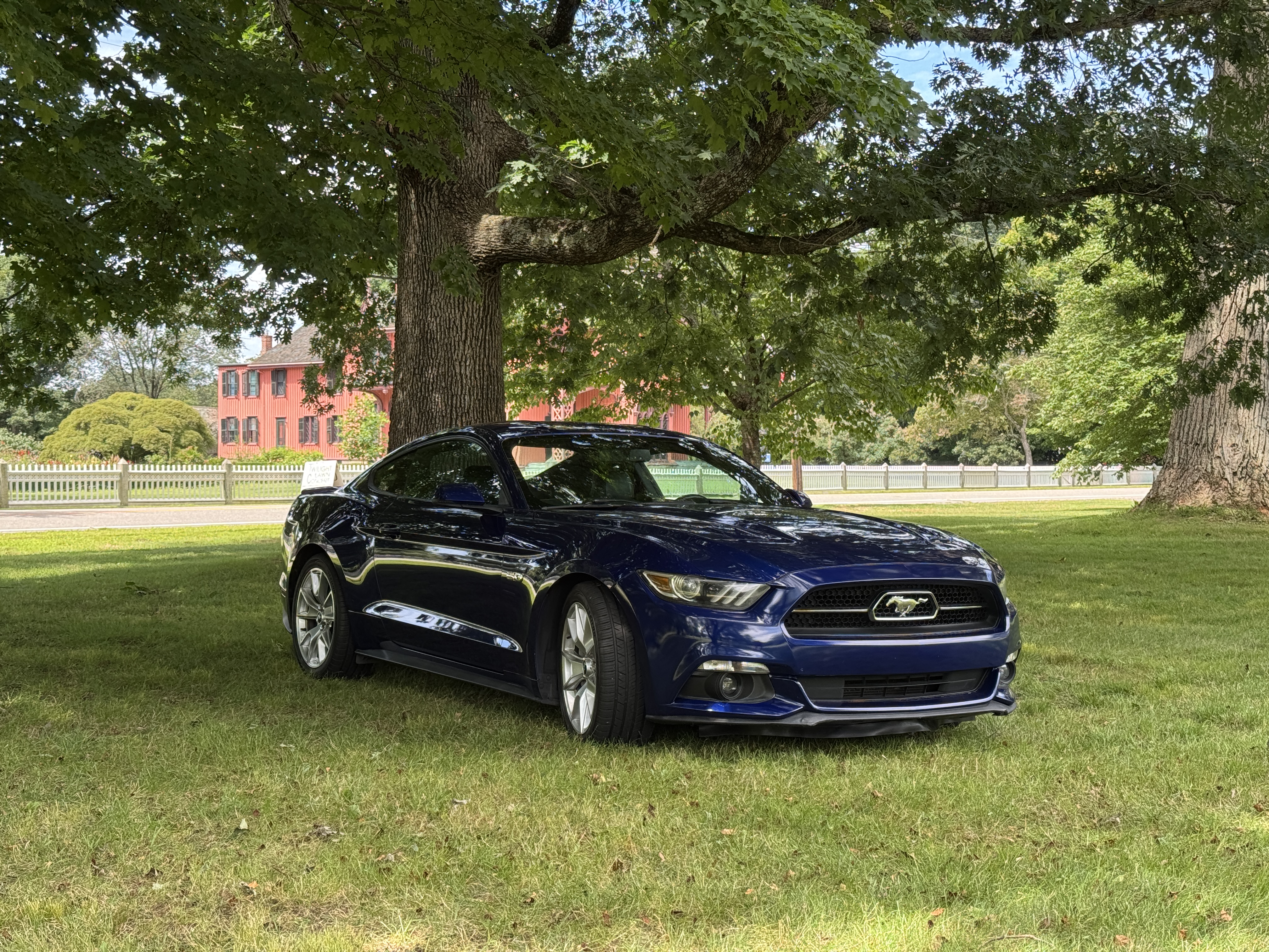 Used 2015 Ford Mustang GT Premium w/ Equipment Group 401A RWD image 2