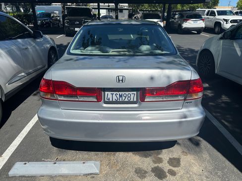Used 2001 Honda Accord LX image 4