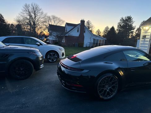 Used 2021 Porsche 911 Carrera image 4