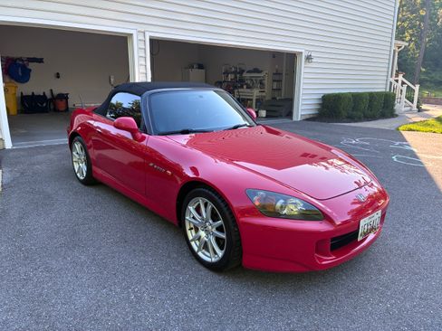 Used 2004 Honda S2000 image 1