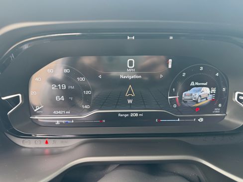 Used 2023 GMC Yukon Denali Ultimate AWD/4WD image 6