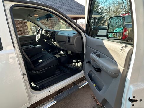 Used 2008 Chevrolet Silverado 2500 W/T image 15