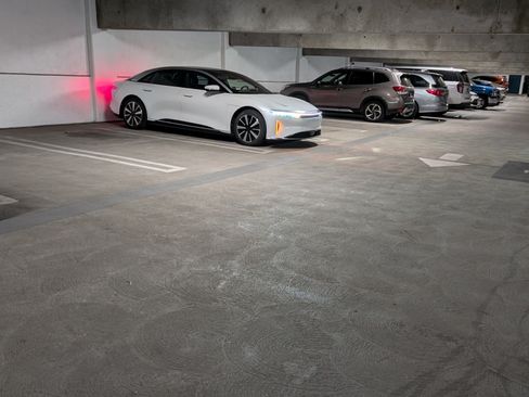 Used 2025 Lucid Air Touring AWD/4WD image 9