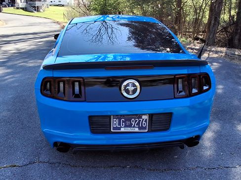 Used 2013 Ford Mustang Boss 302 w/ Boss 302 Accessory Pkg image 6