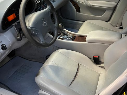 Used 2002 Mercedes-Benz C 240 Sedan image 12