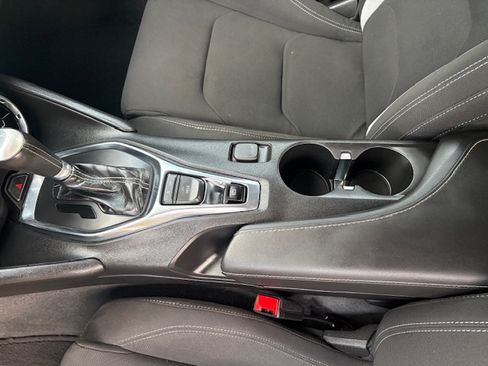 Used 2023 Chevrolet Camaro LT RWD image 10