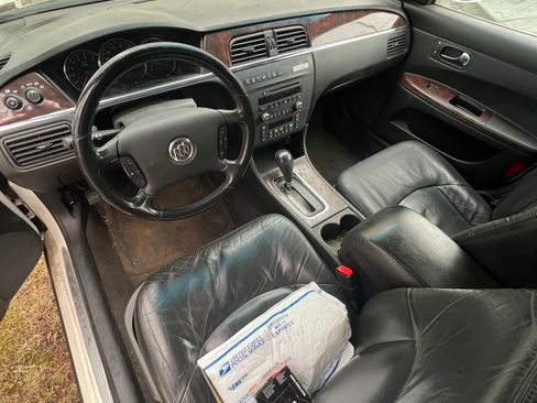Used 2009 Buick LaCrosse CXL image 11