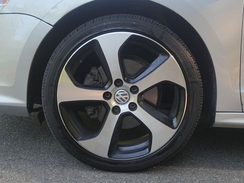 Used 2015 Volkswagen Jetta TDI SEL FWD image 19
