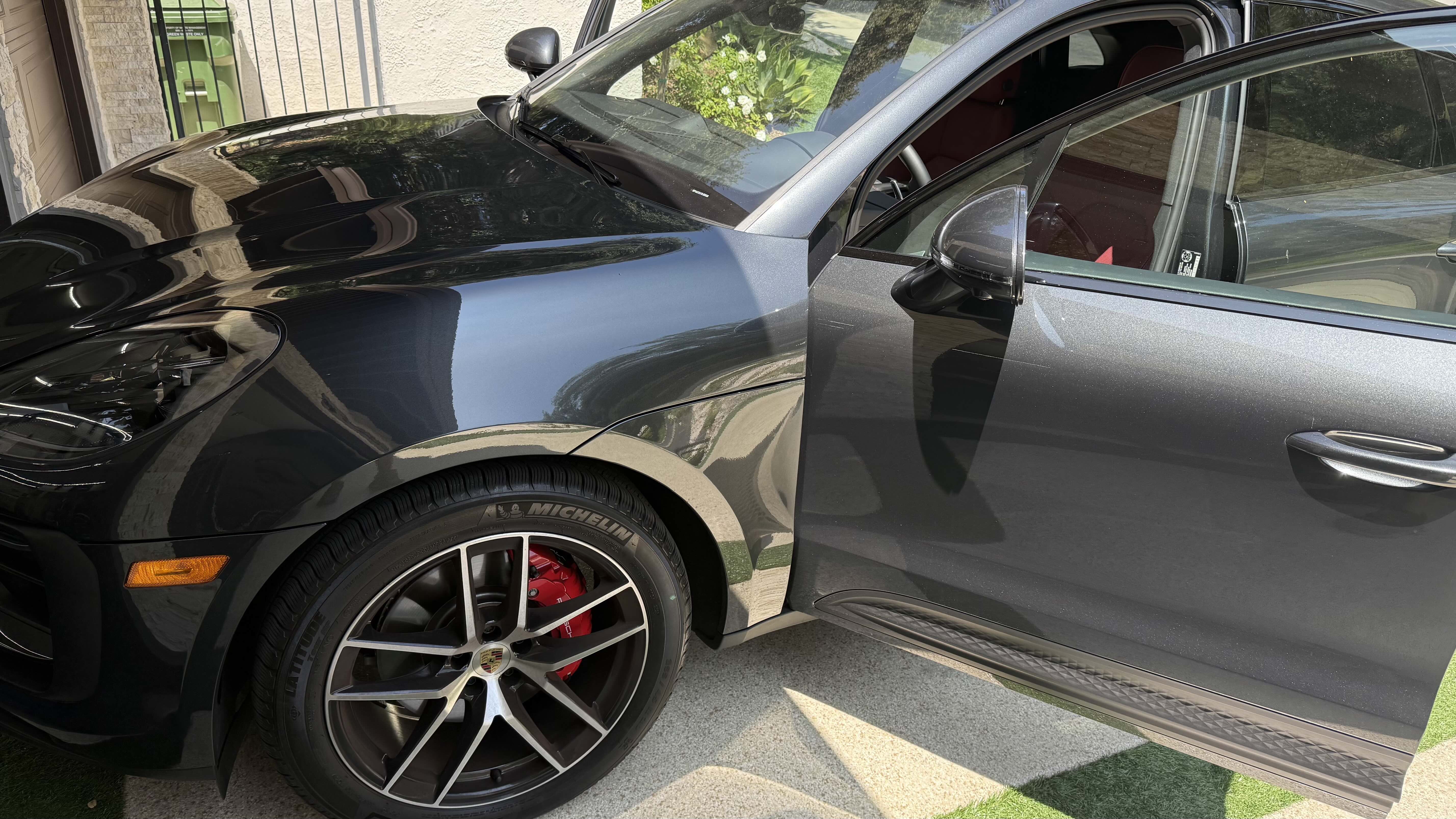 Used 2024 Porsche Macan S AWD/4WD image 12