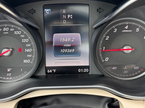 Used 2016 Mercedes-Benz C 300 4MATIC Sedan image 2