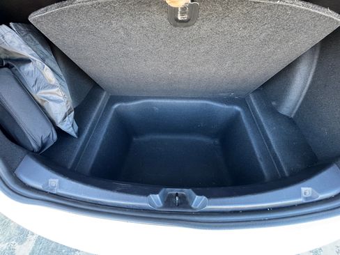 Used 2022 Tesla Model 3 image 11