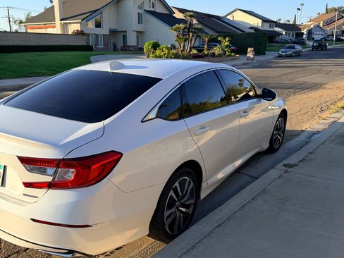 Used 2019 Honda Accord Hybrid image 6