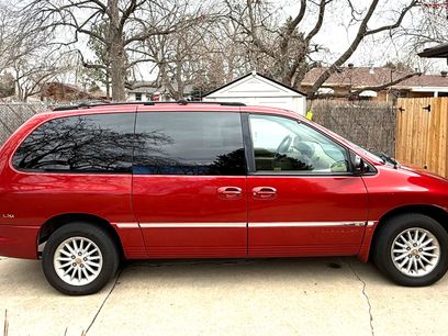 Used 2000 Chrysler Town & Country LXi