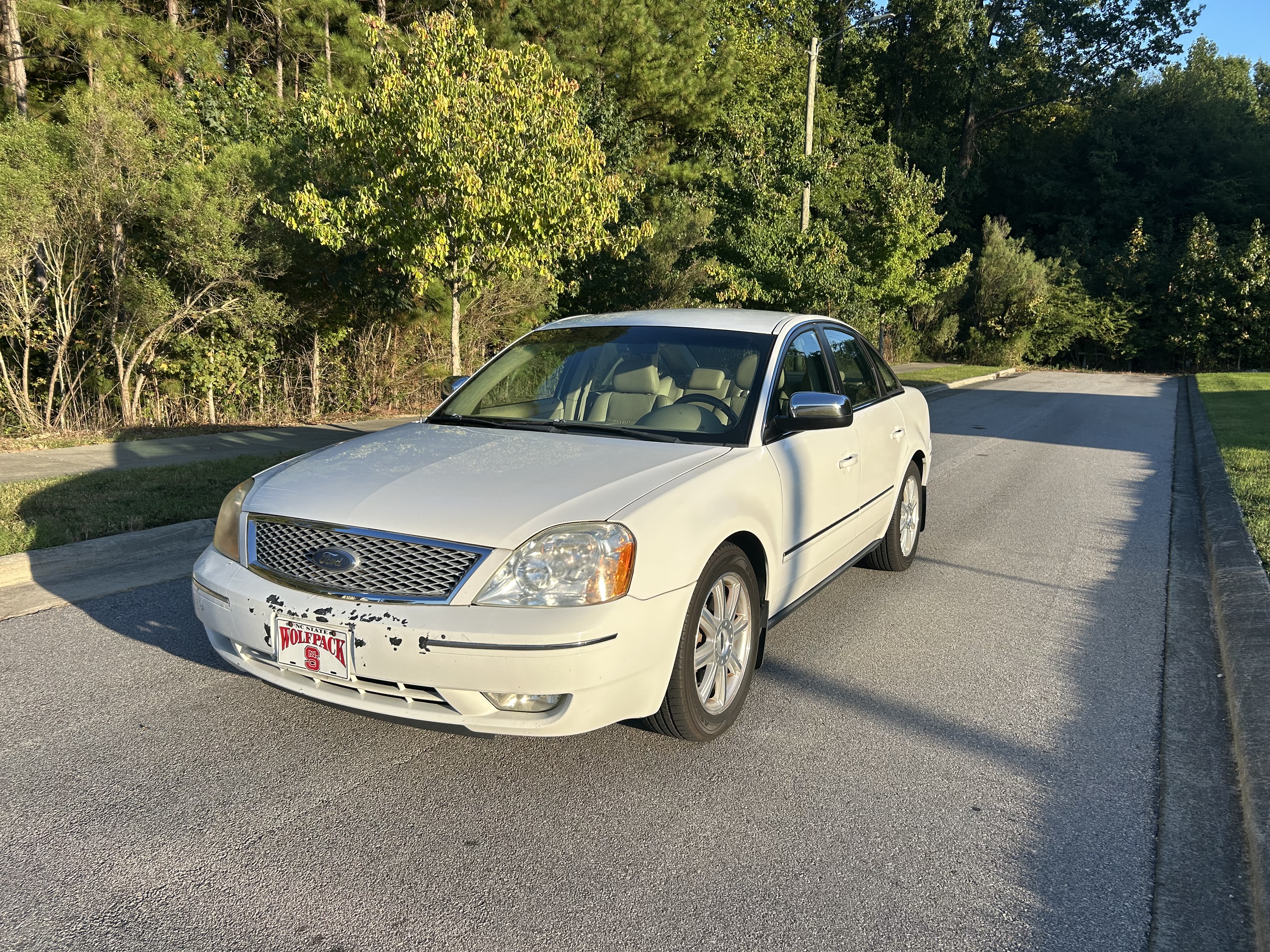 Used 2006 Ford Five Hundred Limited FWD image 1