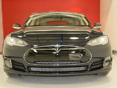 Used 2012 Tesla Model S Performance image 6