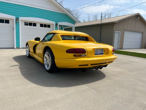 Used 2001 Dodge Viper RT/10 image 10