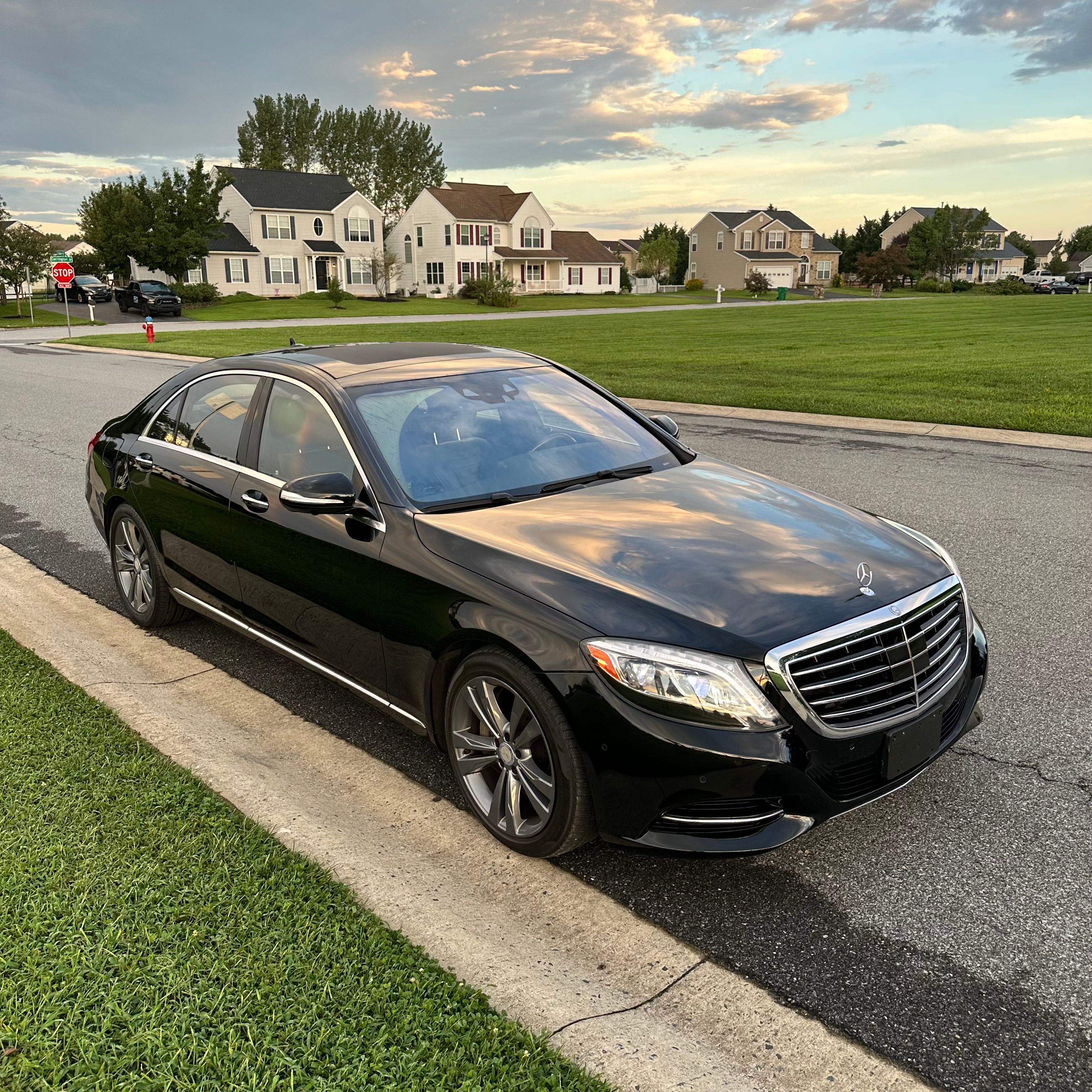 Used 2015 Mercedes-Benz S 550 4MATIC Sedan image 1