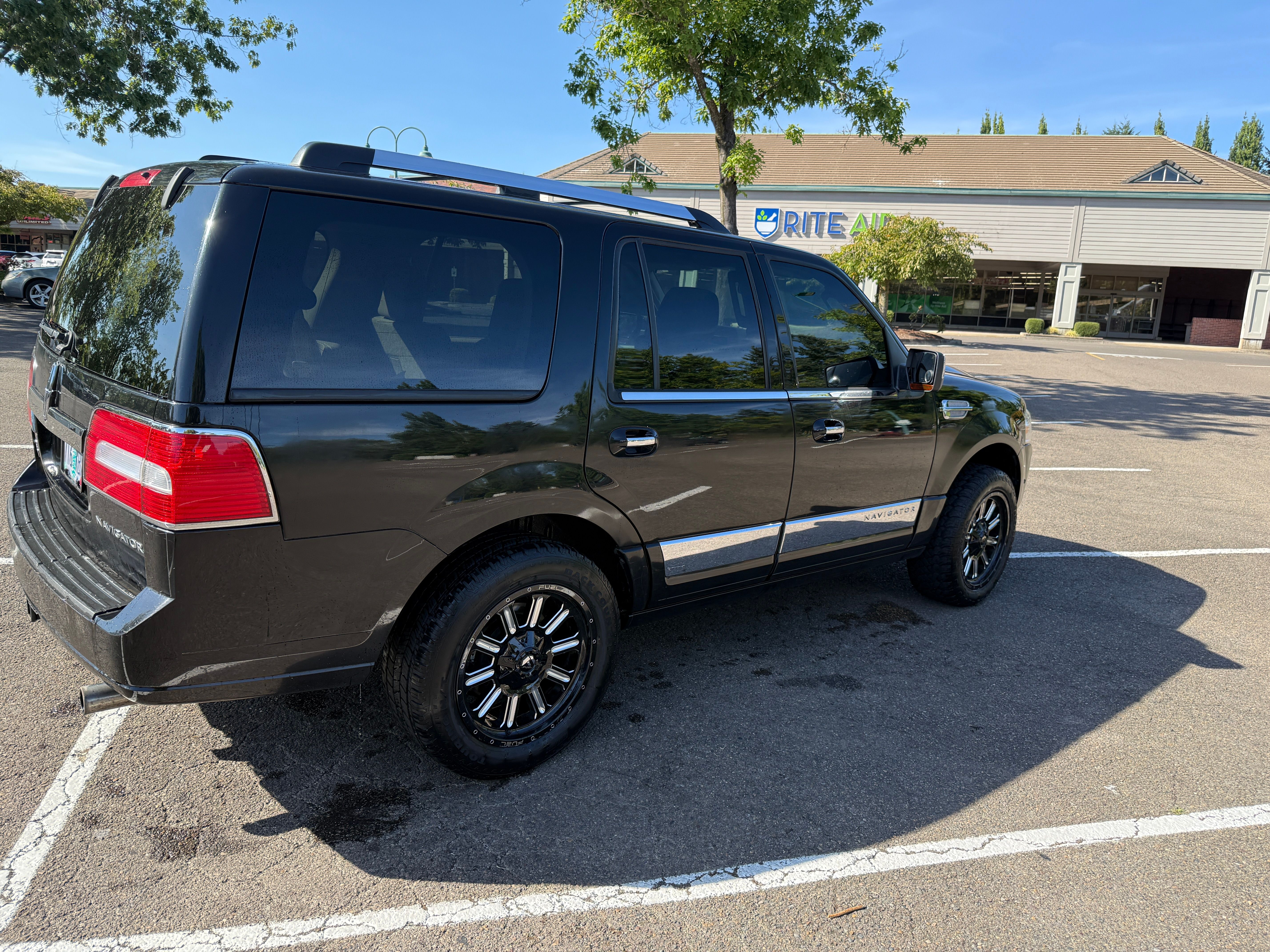 Used 2007 Lincoln Navigator 4WD image 5