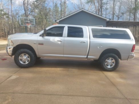 Used 2010 Dodge Ram 2500 Truck SLT w/ Big Horn Regional Pkg image 2