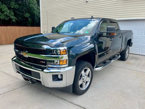 Used 2017 Chevrolet Silverado 2500 LT w/ All Star Edition AWD/4WD image 1