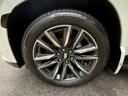 Used 2022 Cadillac Escalade Sport w/ Touring Package image 10