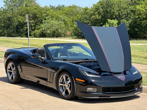 Used 2011 Chevrolet Corvette Grand Sport w/ Preferred Equipment Group RWD image 1