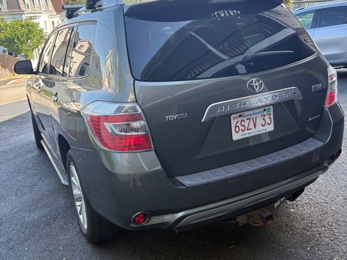 Used 2009 Toyota Highlander Limited AWD/4WD image 4