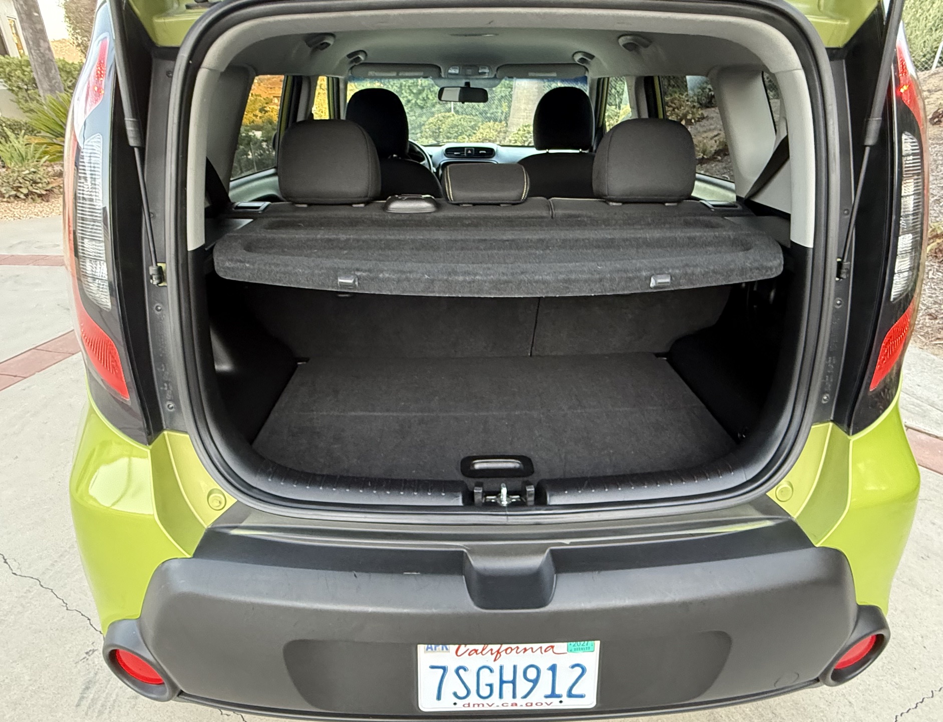 Used 2015 Kia Soul + FWD image 13