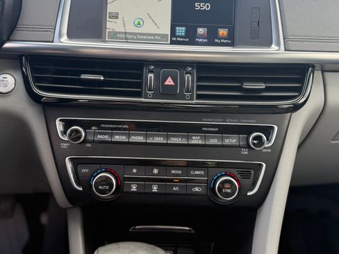 Used 2016 Kia Optima EX w/ Premium Package image 13