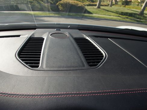 Used 2017 Porsche 911 Carrera 4 image 23