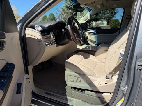 Used 2019 GMC Yukon XL Denali w/ Denali Ultimate Package image 6