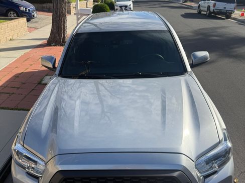 Used 2021 Toyota Tacoma TRD Off-Road w/ Technology Package image 10