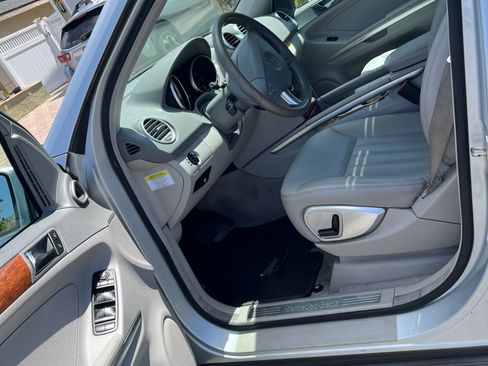 Used 2007 Mercedes-Benz ML 350 ML 350 Sport Utility 4D image 5