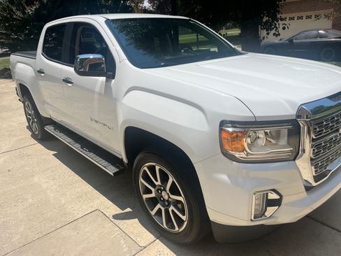 Used 2022 GMC Canyon Denali AWD/4WD image 4