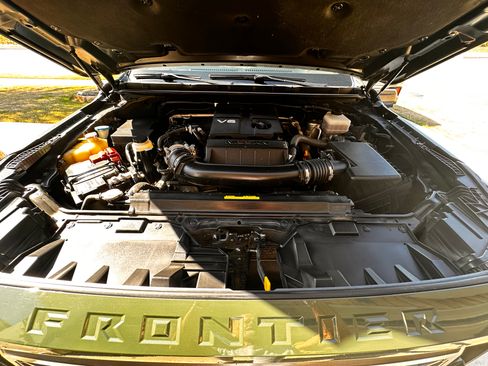 Used 2022 Nissan Frontier SV image 11