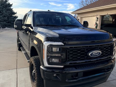 Used 2023 Ford F250 Lariat w/ Lariat Ultimate Package image 10