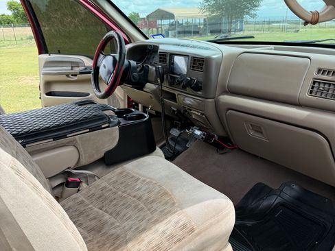 Used 2000 Ford F250 2WD SuperCab Super Duty image 8