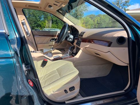 Used 1997 BMW 540i Sedan image 4
