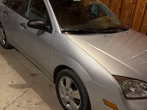 Used 2007 Ford Focus SES image 1