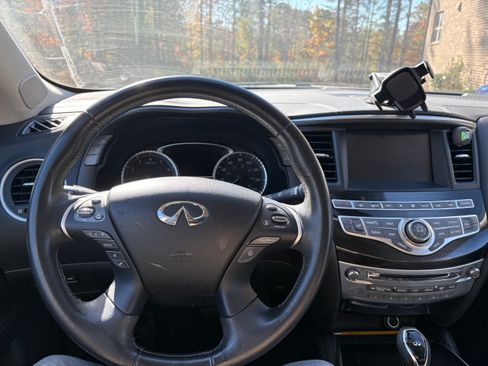 Used 2019 INFINITI QX60 Luxe w/ Essential Package image 13