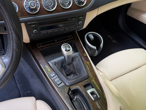 Used 2011 BMW Z4 sDrive30i RWD image 10