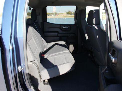 Used 2022 Chevrolet Silverado 1500 LT w/ Safety Package image 17