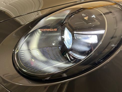 Used 2021 Porsche 911 AWD/4WD image 28