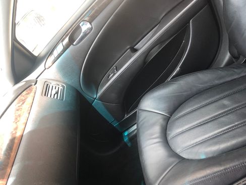 Used 2007 Buick Lucerne CXS w/ Driver Confidence Package image 5