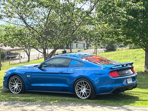 Used 2019 Ford Mustang GT Premium w/ GT Performance Package RWD image 17