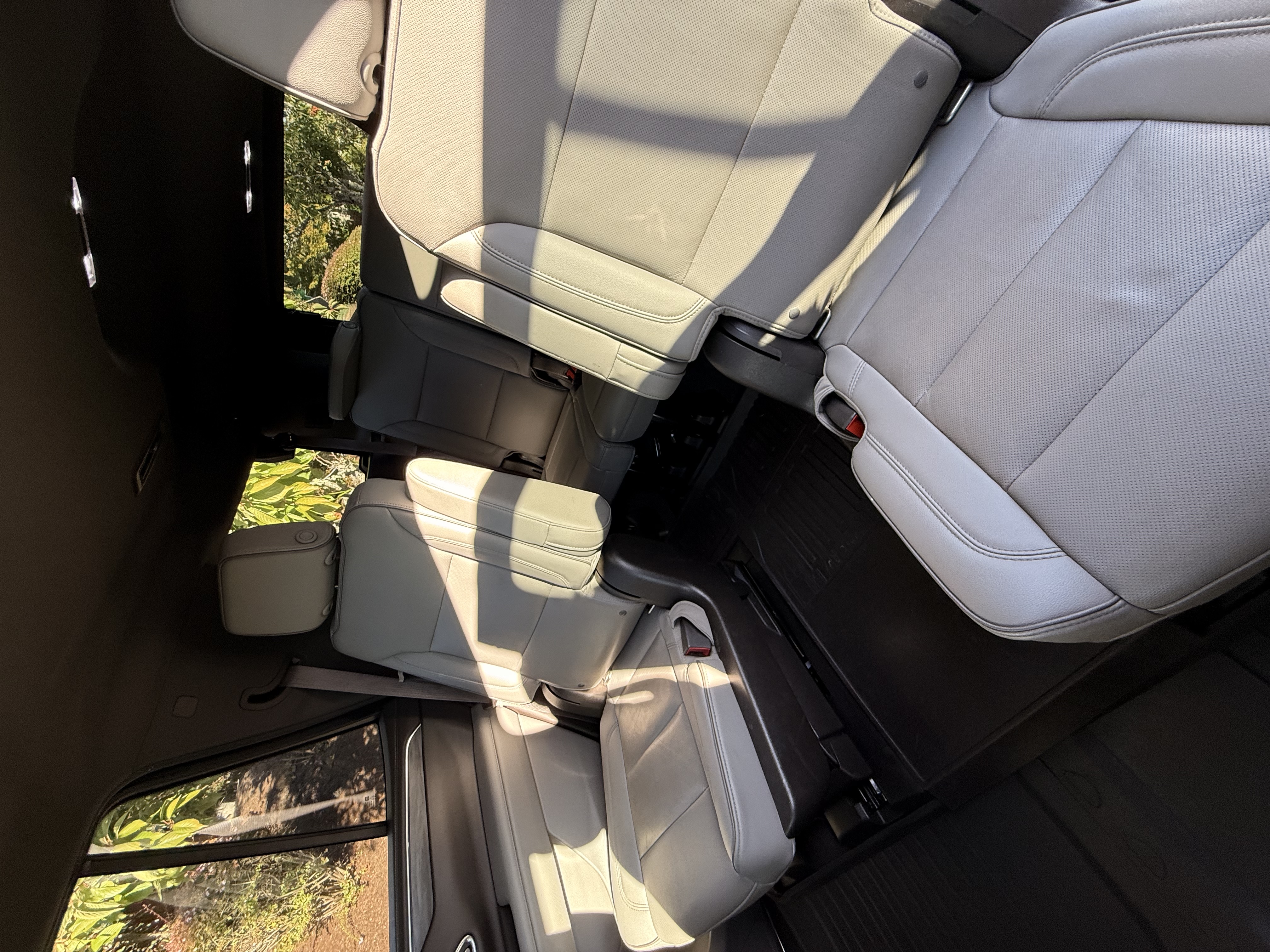 Used 2021 GMC Yukon SLT w/ SLT Luxury Plus Package AWD/4WD image 10