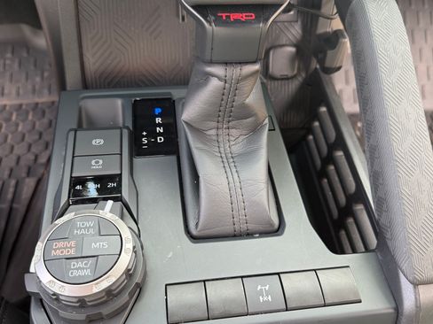 Used 2024 Toyota Tacoma TRD Off-Road AWD/4WD image 10
