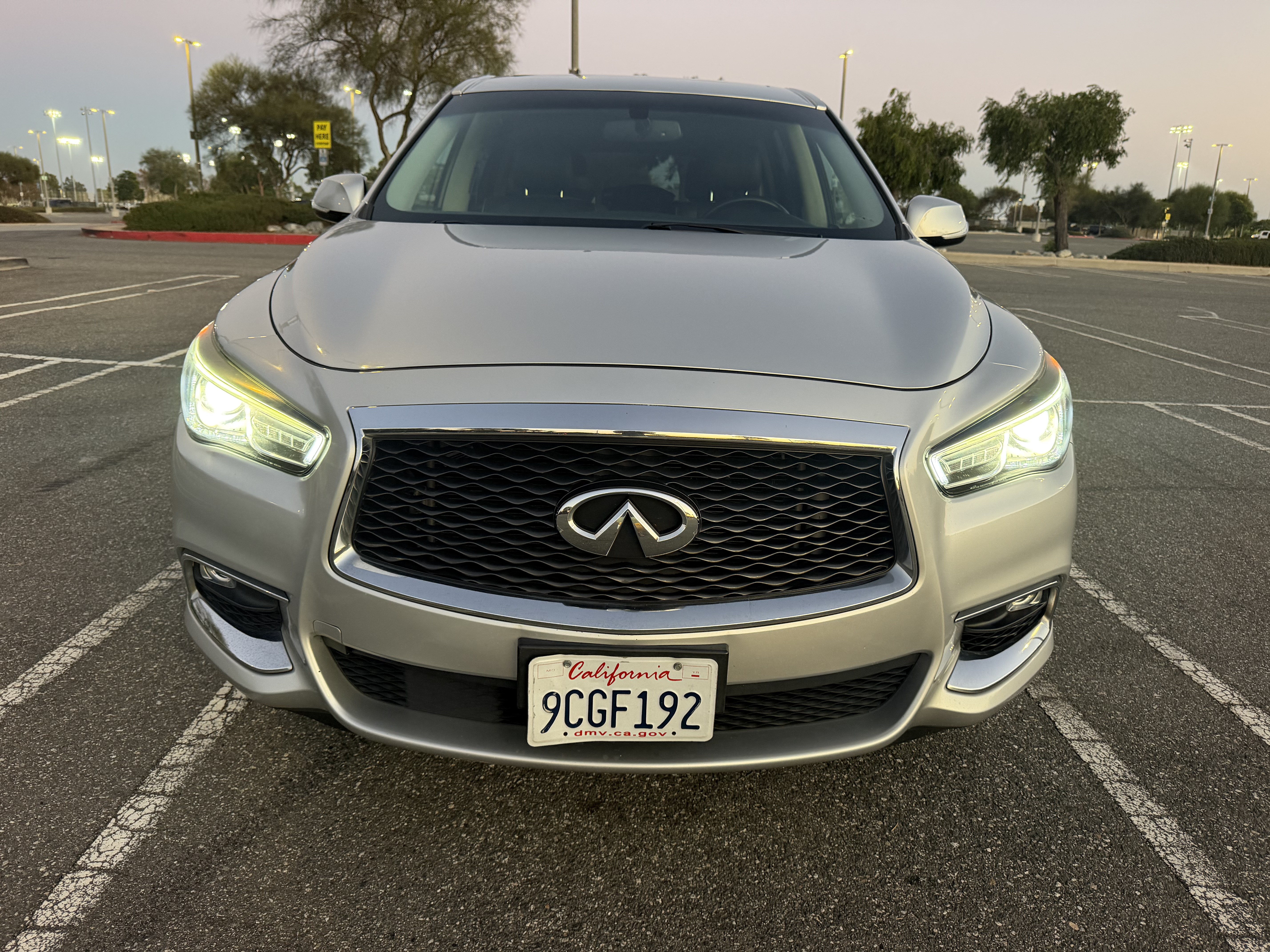 Used 2018 INFINITI QX60 Luxe AWD/4WD image 2