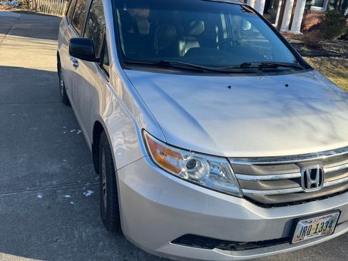 Used 2012 Honda Odyssey EX-L image 2