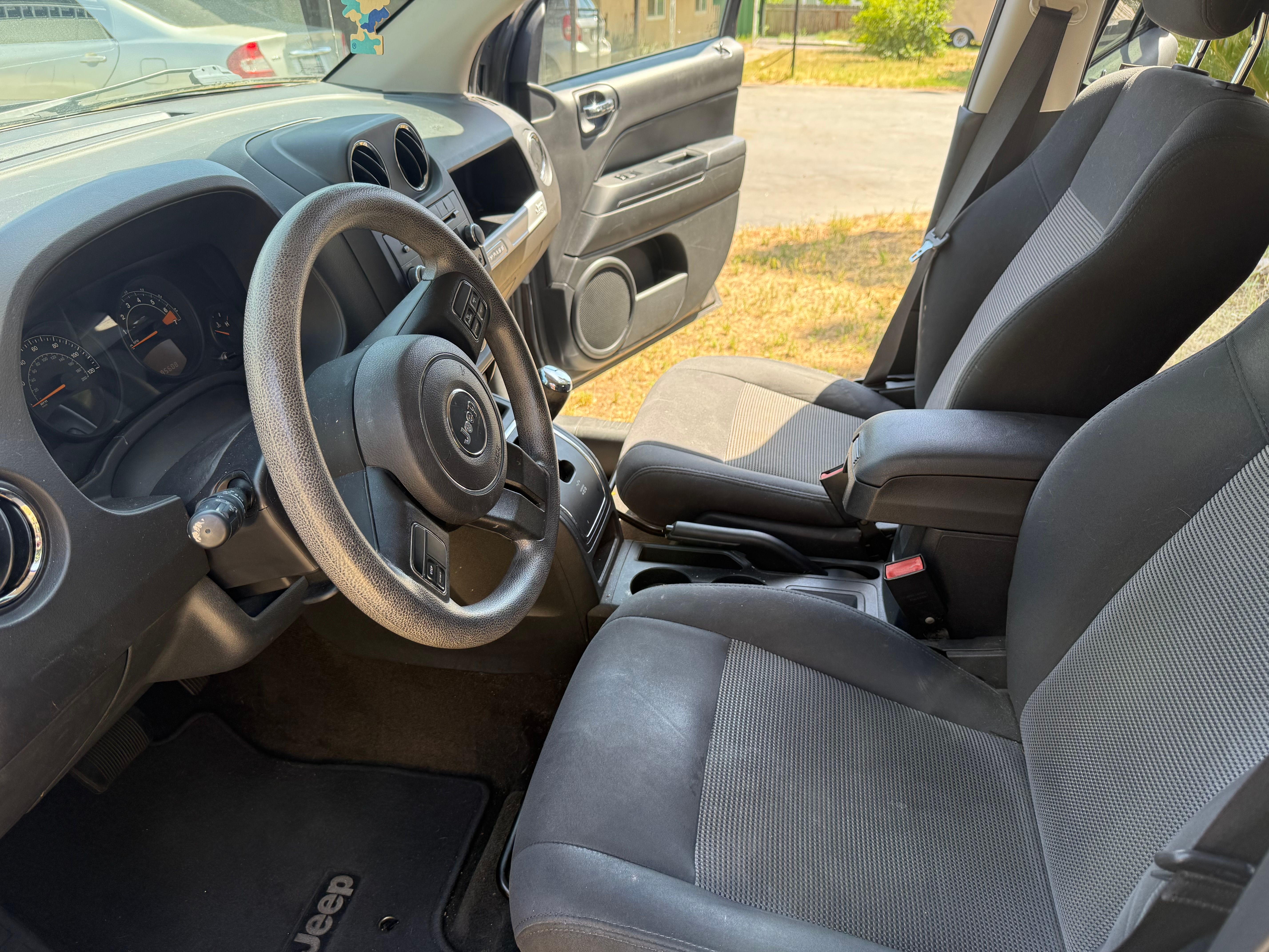 Used 2015 Jeep Compass Sport w/ Power Value Group FWD image 10